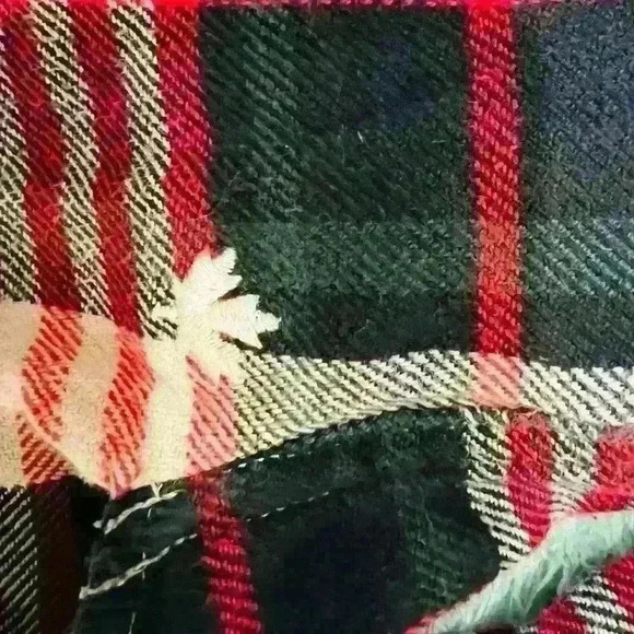 🔥Roots flannel bottom down shirt🔥 - Picture 5 of 7